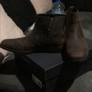 traviss zip boot